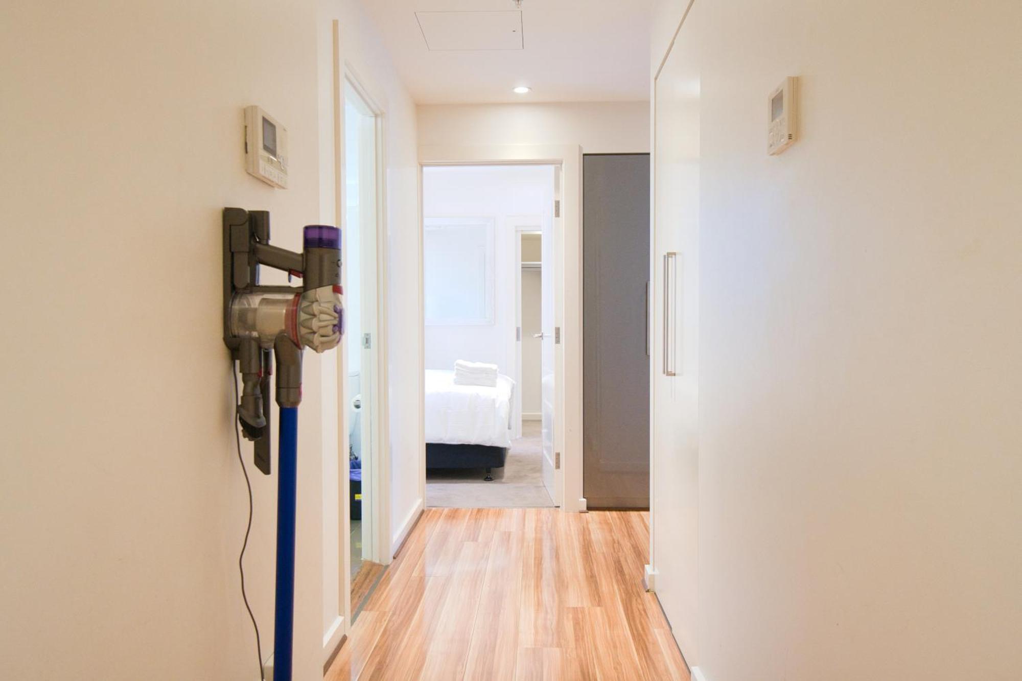 Luxury 2br Serviced 1206 At The Rowlands