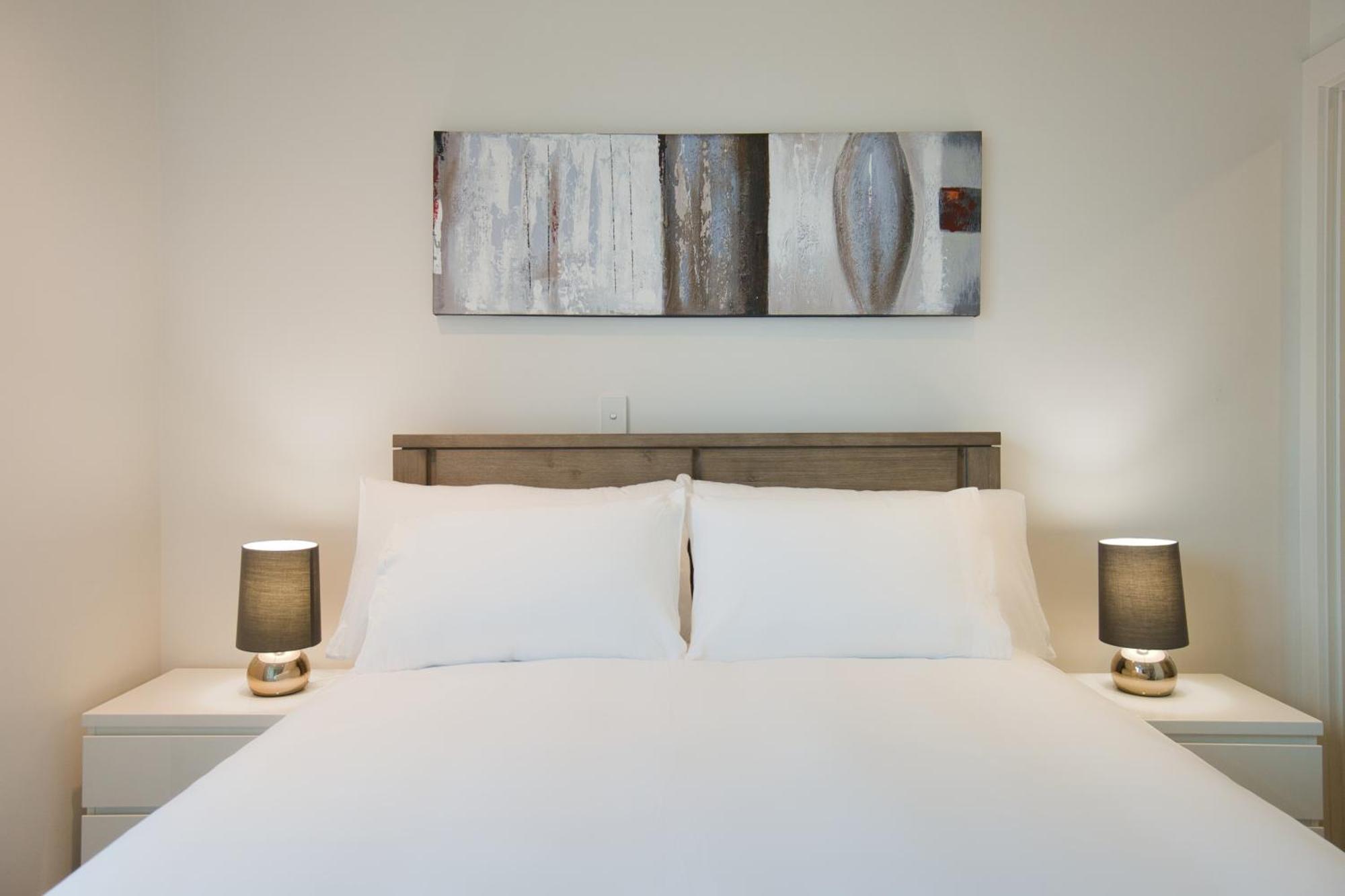 Luxury 2br Serviced 1206 At The Rowlands Apartment *