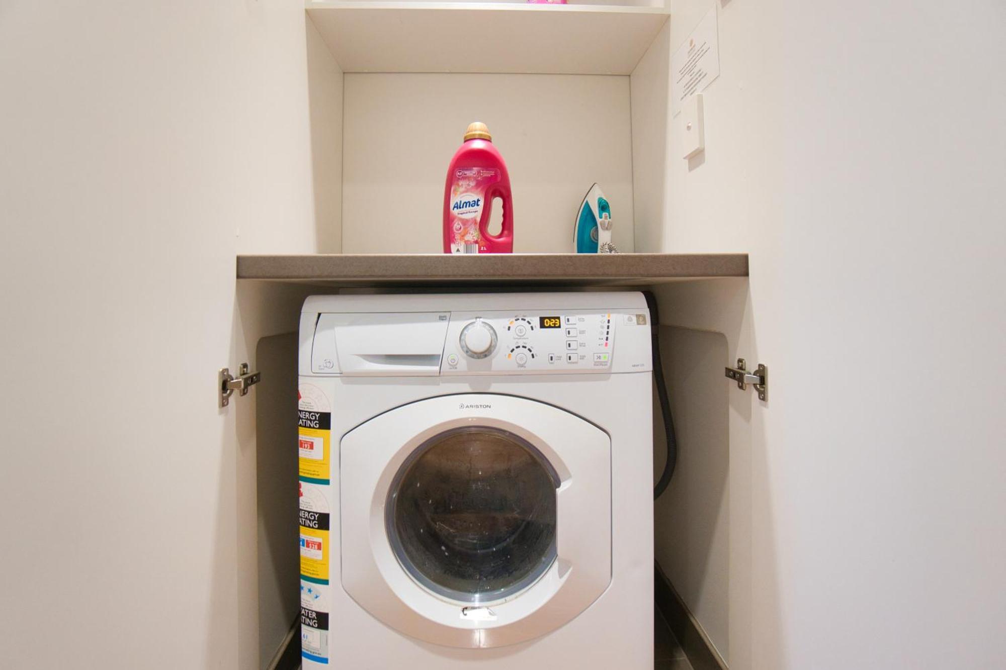 Luxury 2br Serviced 1206 At The Rowlands Apartment Adelaide