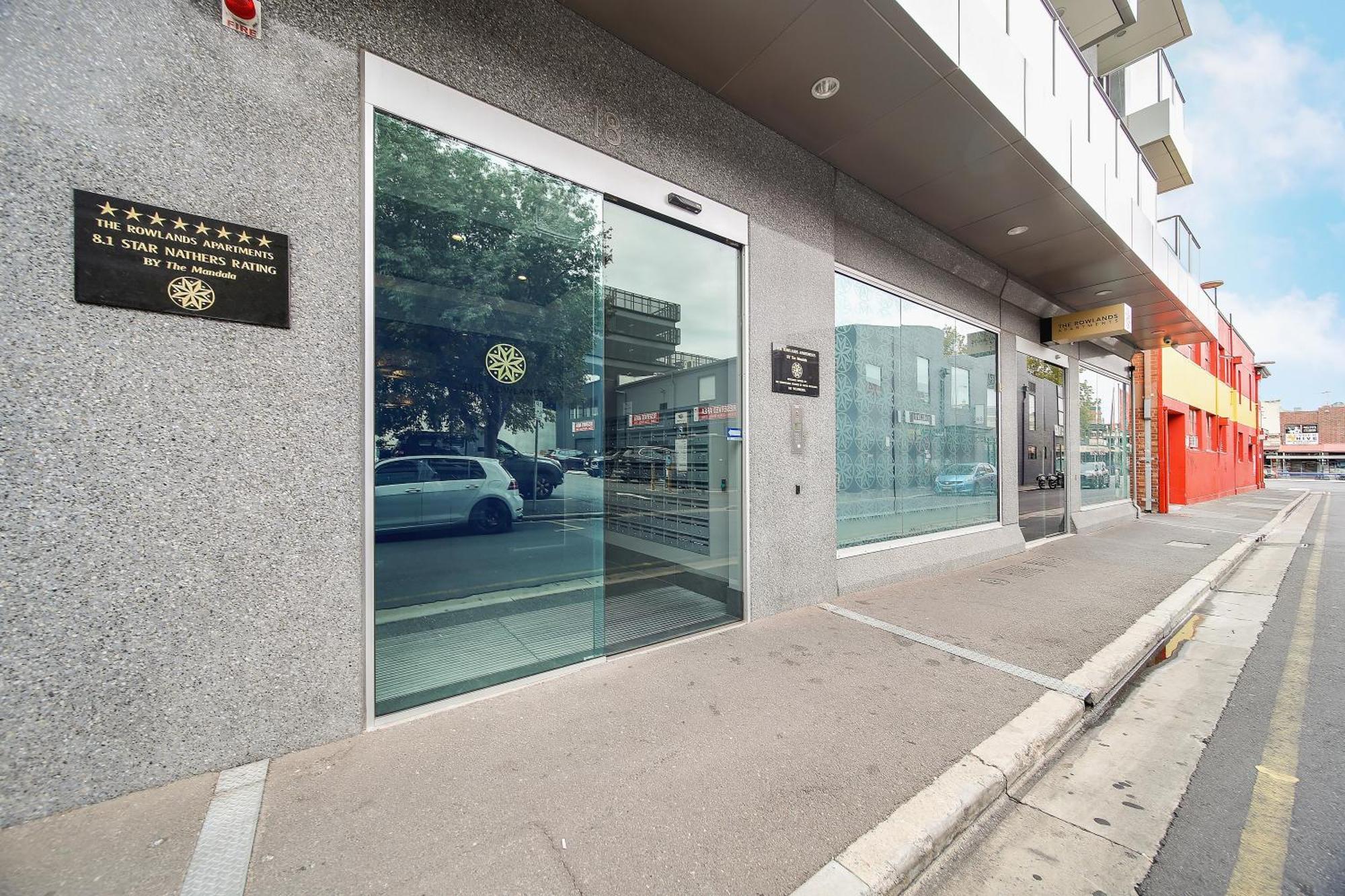 Apartment Luxury 2br Serviced 1206 At The Rowlands Adelaide