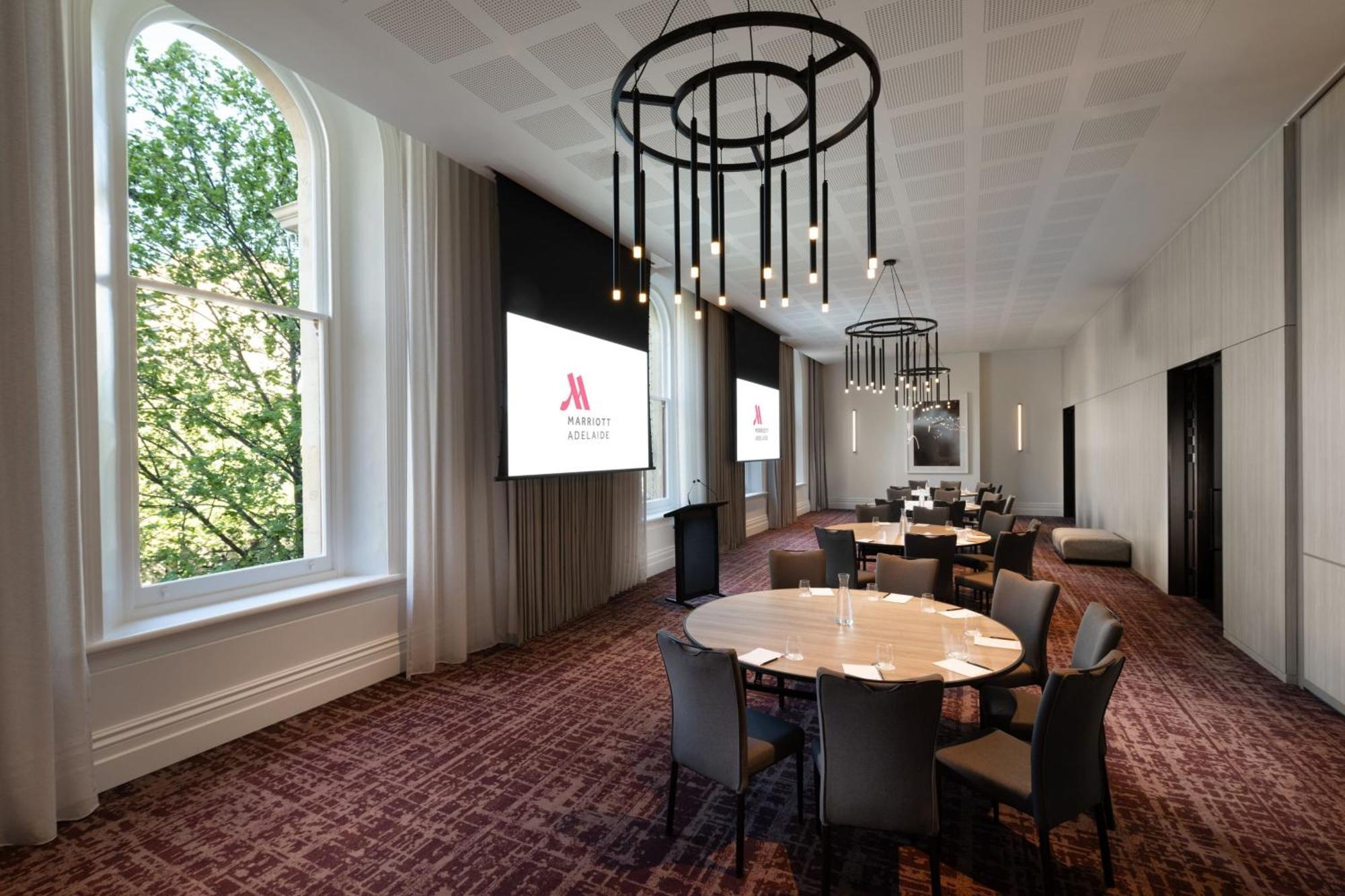 Hotel Marriott 5*
