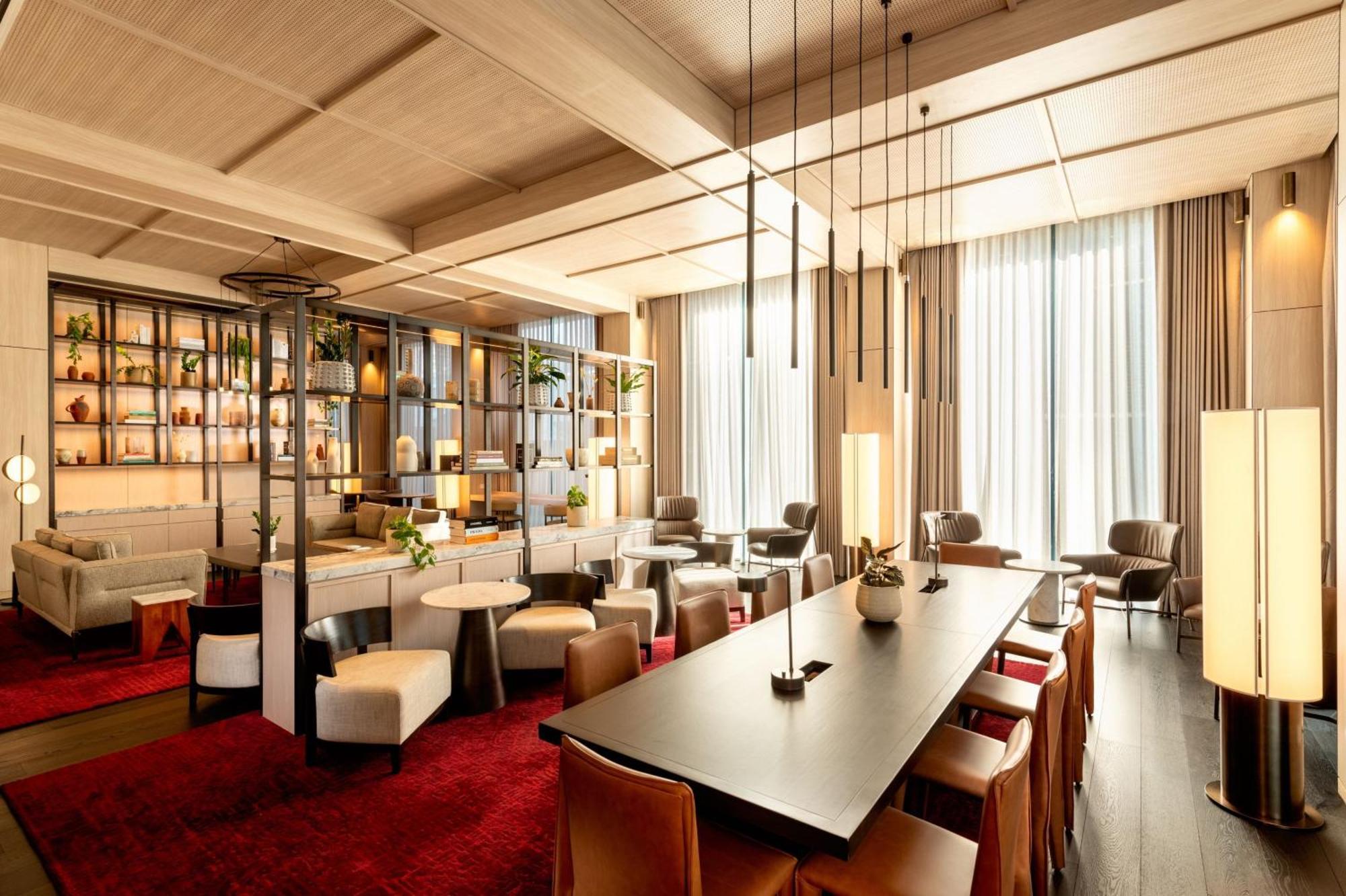 Marriott Hotel 5*