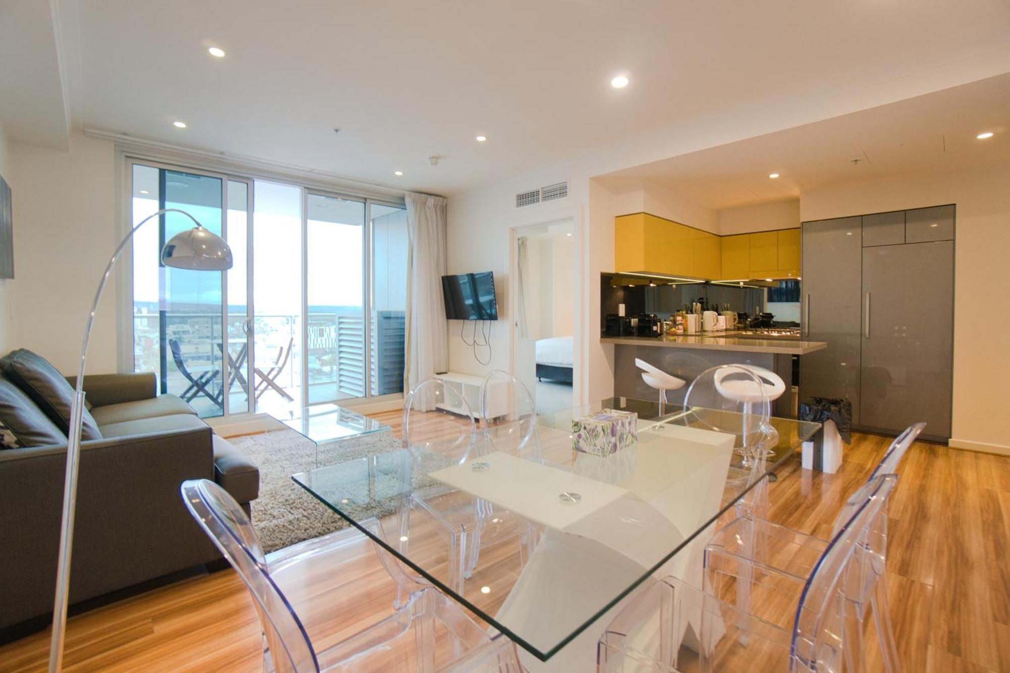 Amyra Residences At The Rowlands