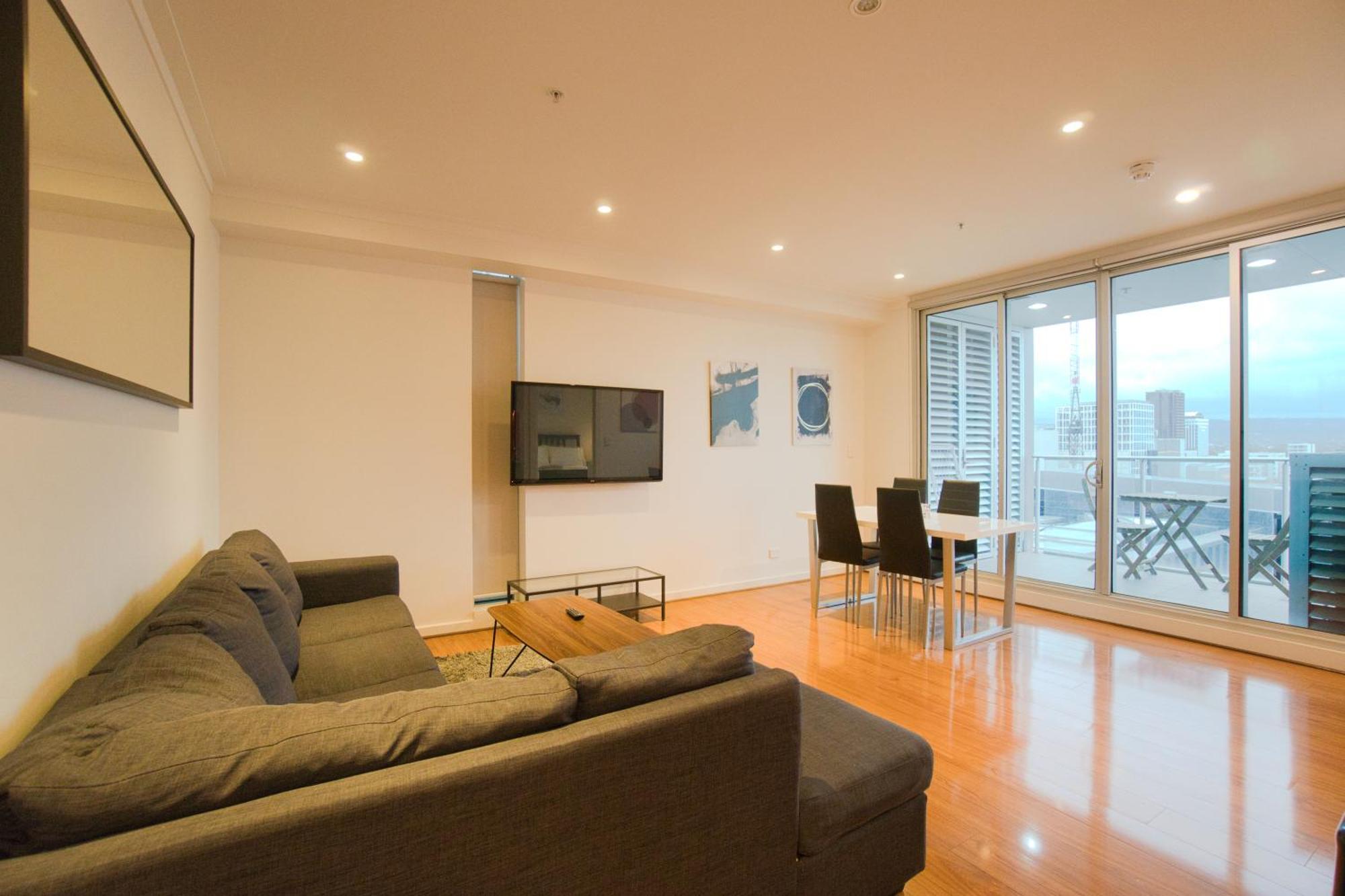 Amyra Residences At The Rowlands *