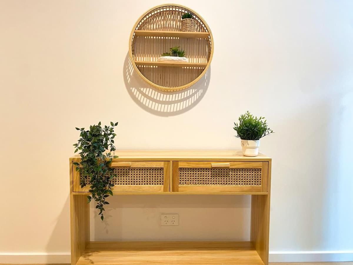 Apartment Beautiful 2br At Cbd With Pool-gym-bbq *