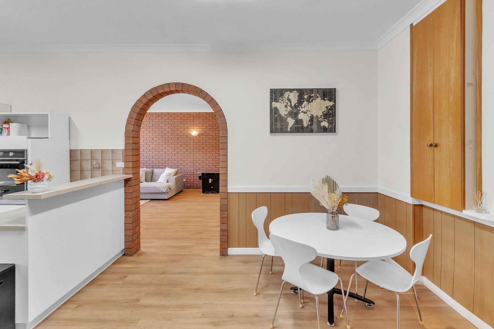 Charming Family Retreat With Arcade - Glenunga