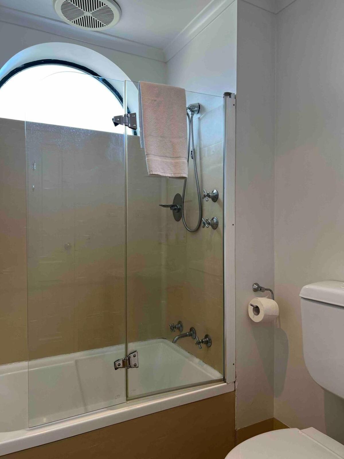 312 Gouger Apartment *