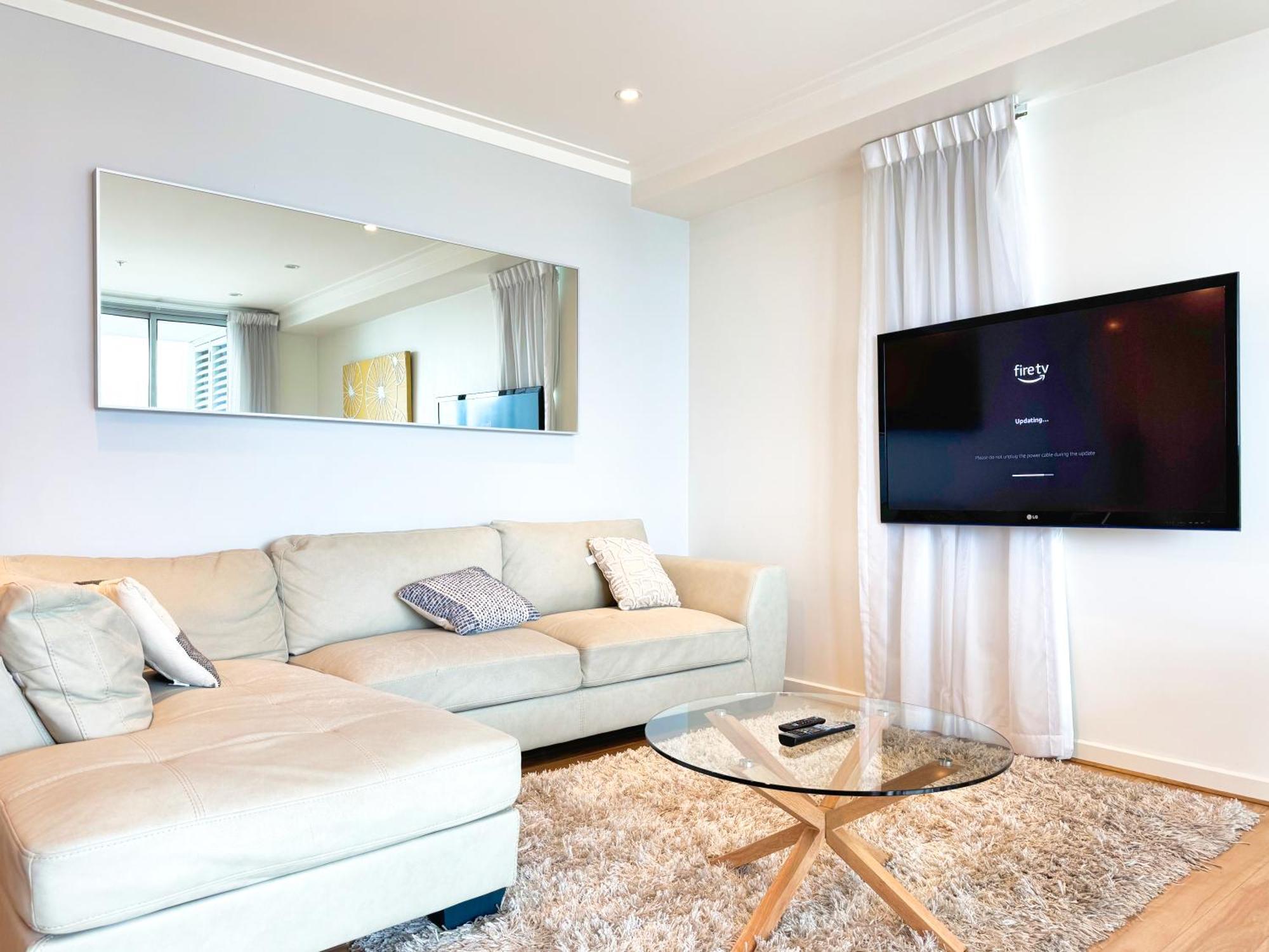 Amyra Residences At The Rowlands *