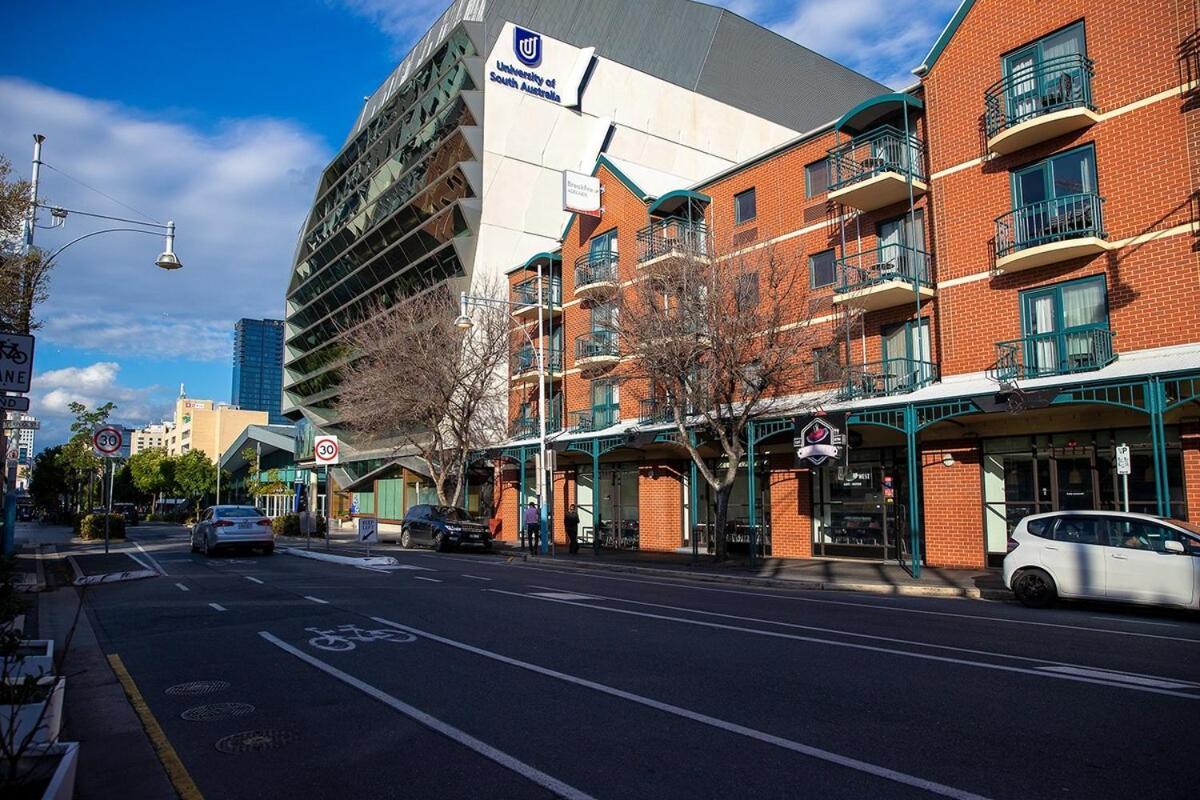 Cozy With Free Parking In Cbd *