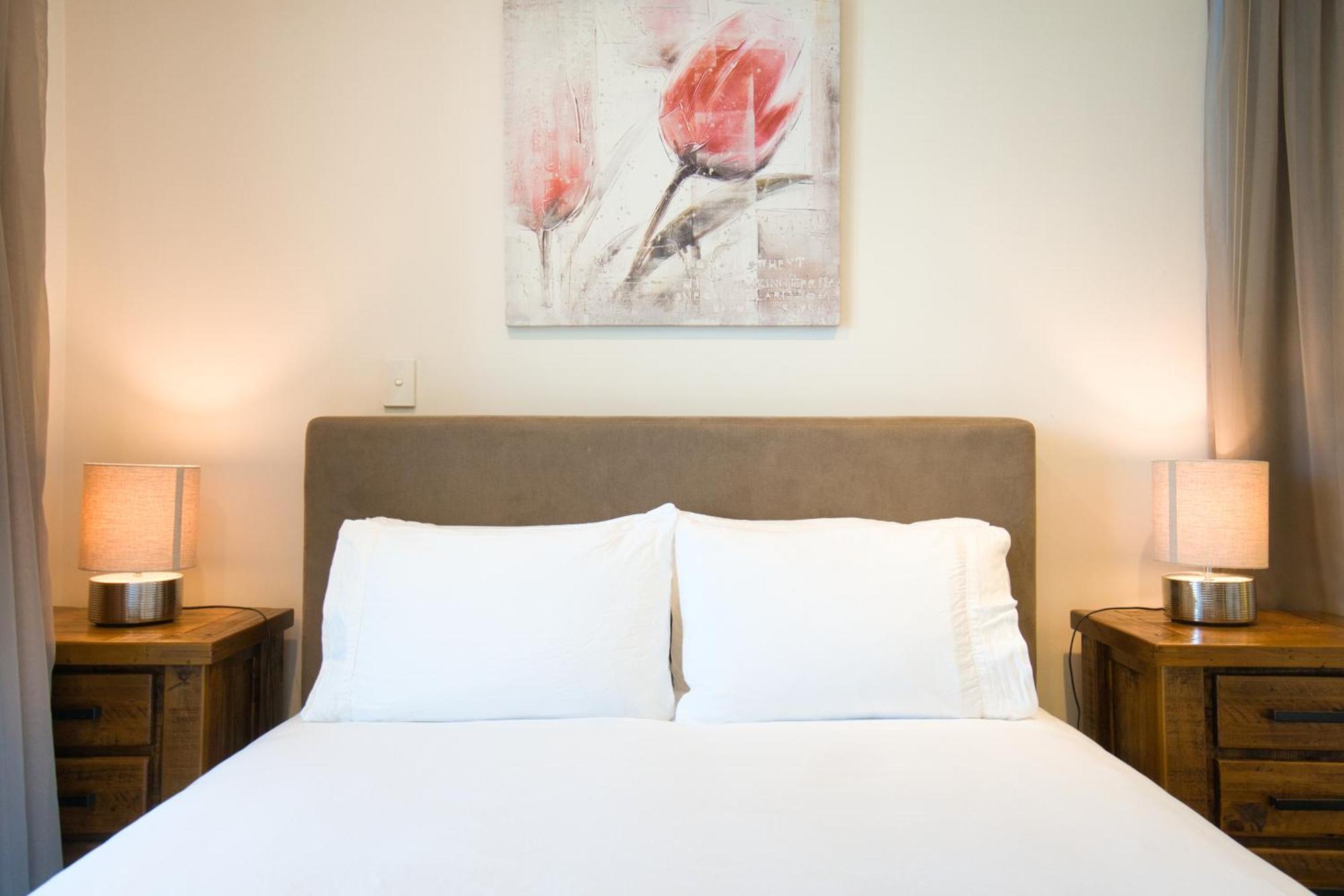 Amyra Residences At The Rowlands Aparthotel *