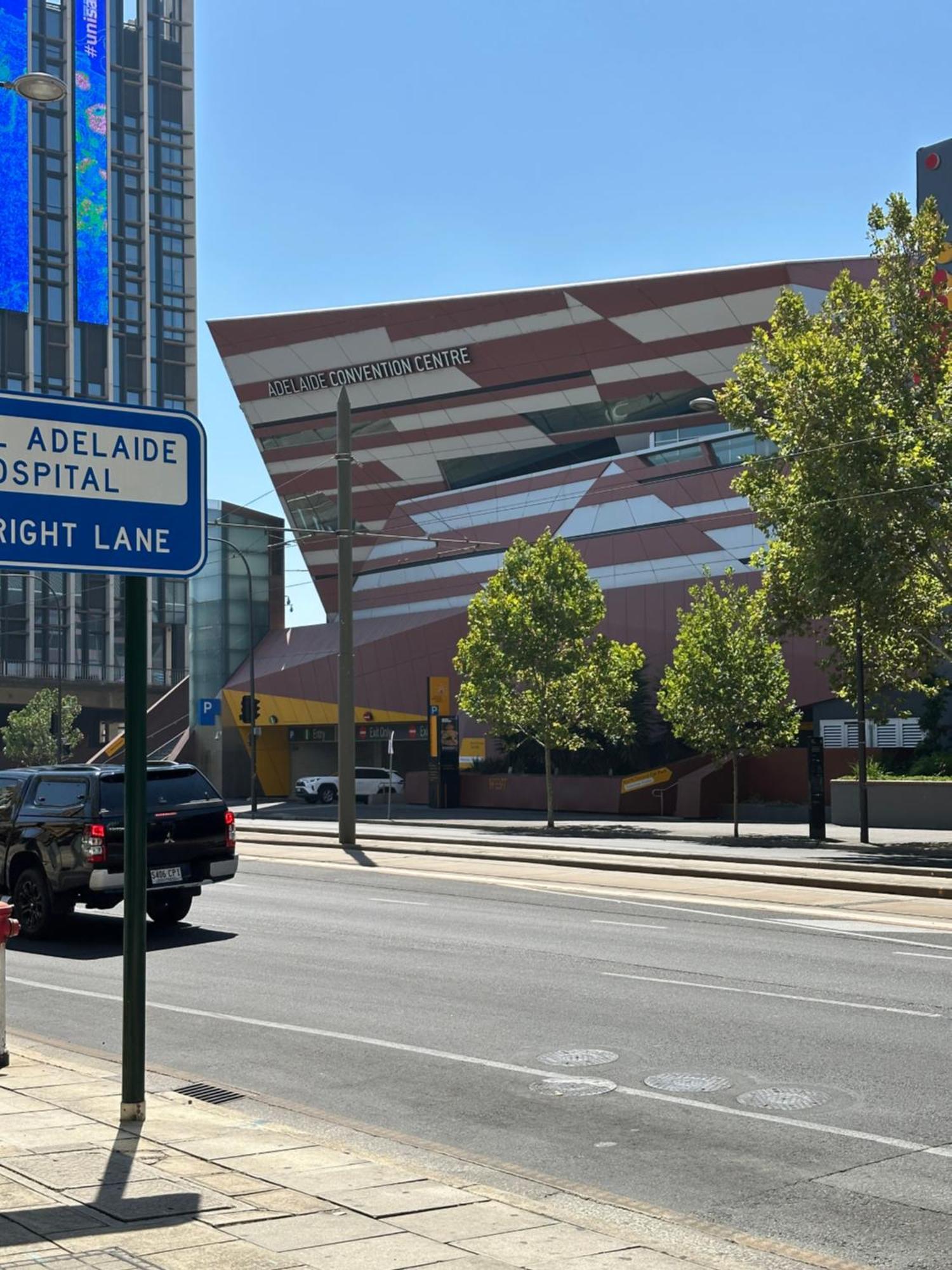 Hotel North Terrace Horizons Free Parking Adelaide