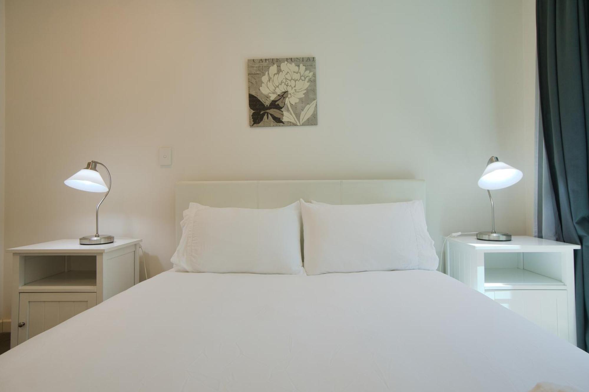 Amyra Residences At The Rowlands Aparthotel
