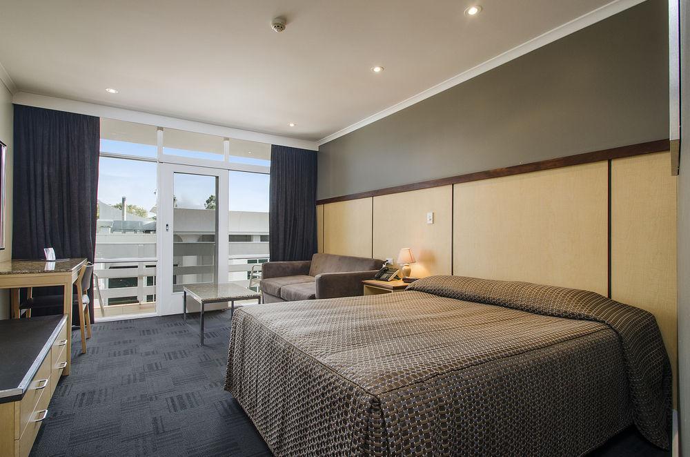Hotel Nightcap At Watermark Glenelg
