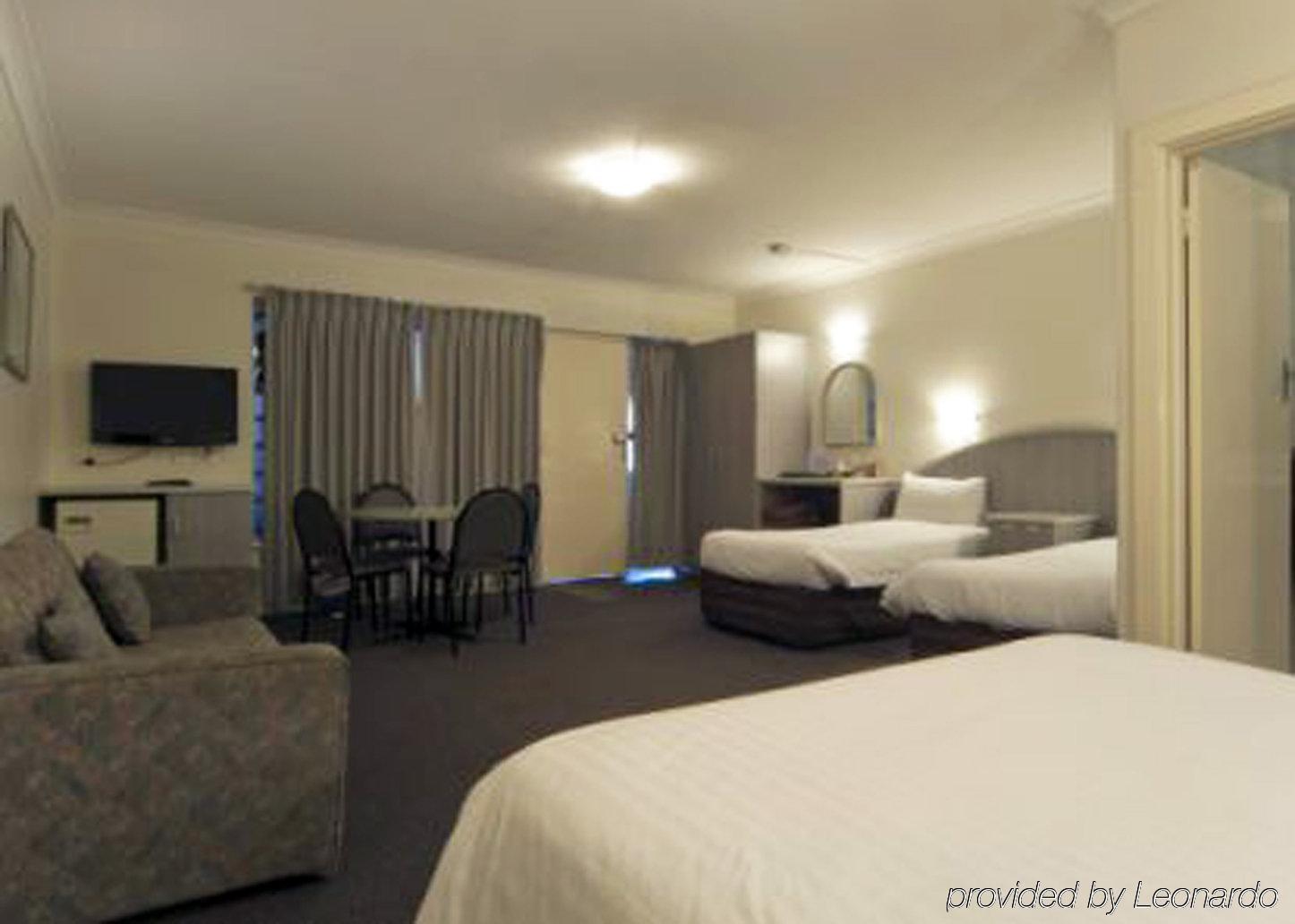 Comfort & Manhattan Hotel