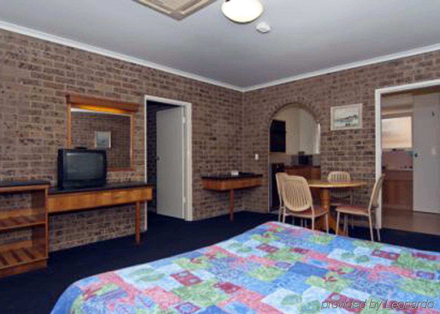 Comfort & Manhattan 3* Adelaide