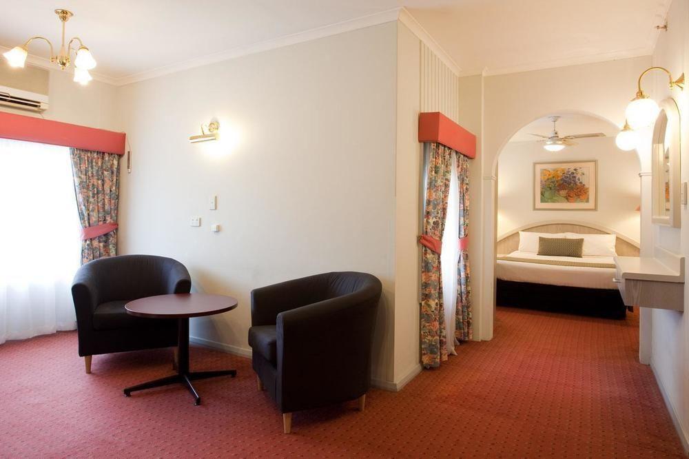 Royal Coach Hotel Adelaide