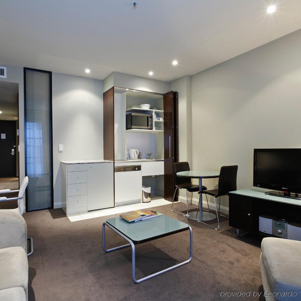 Mantra Hindmarsh Square Hotel Adelaide