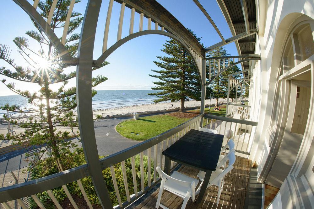 Seawall 4* Adelaide
