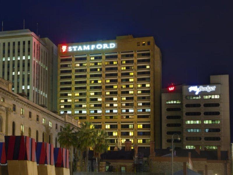 Hotel Stamford Plaza
