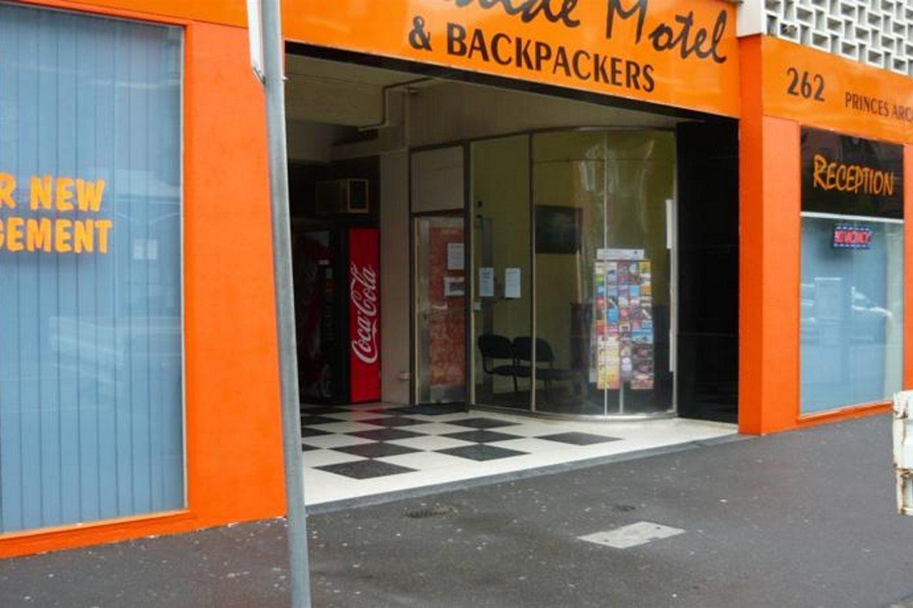 Hostel & Backpackers