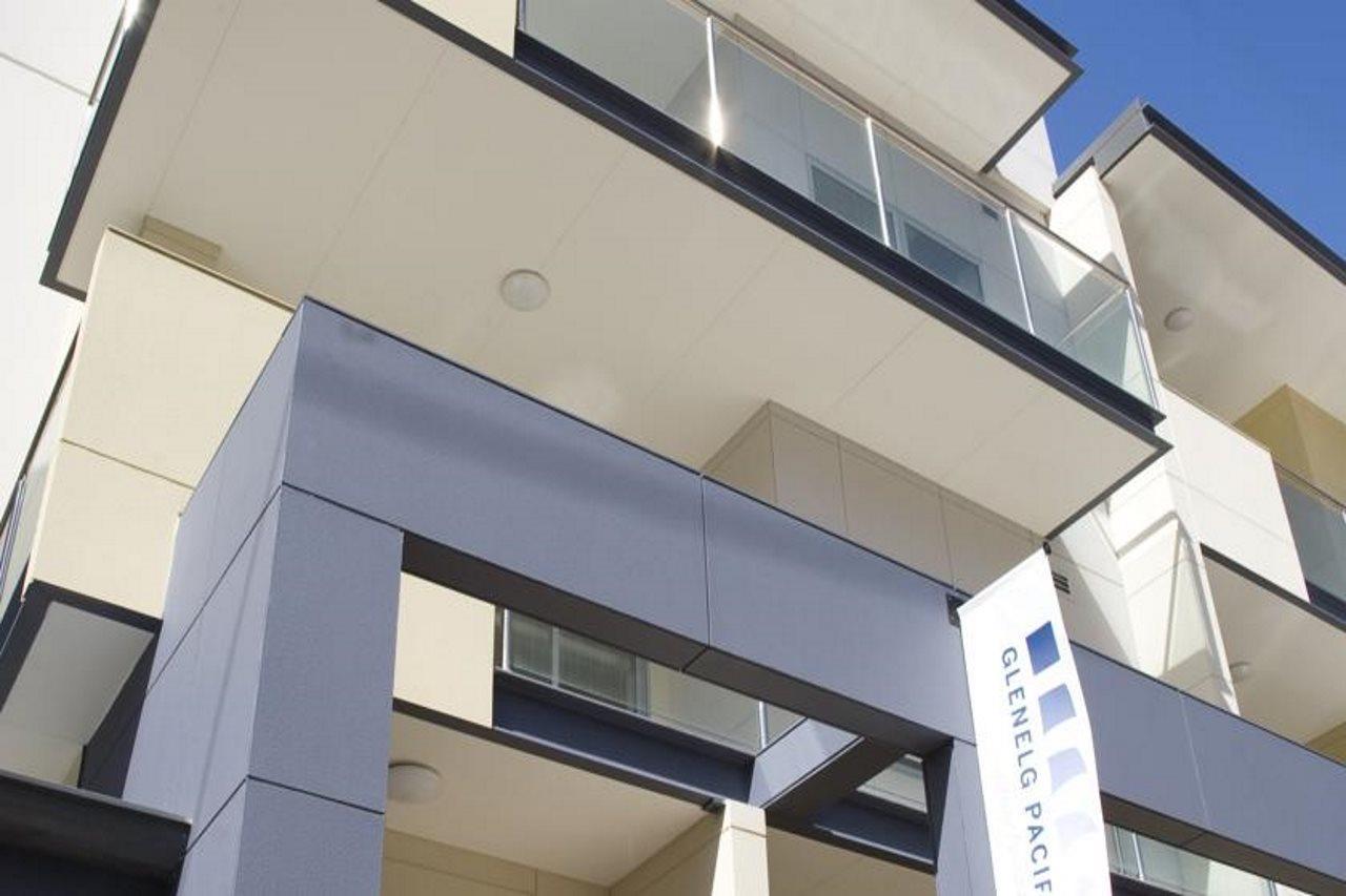 Aparthotel Glenelg Pacific 4*