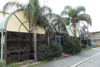 Hotel Bay Adelaide