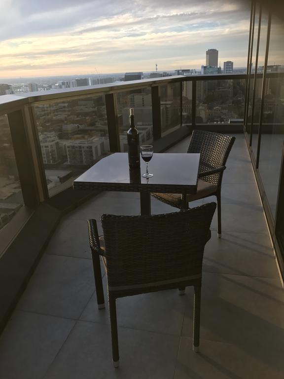 Apartamento Vue Penthouse On King William Adelaide