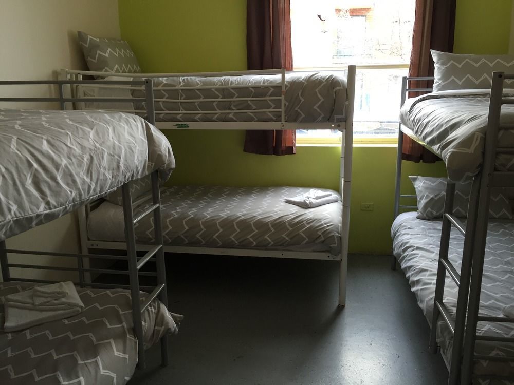& Backpackers Adelaide