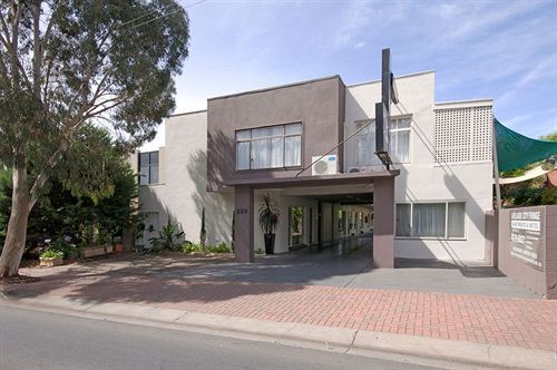 Hello And Aparthotel 3*
