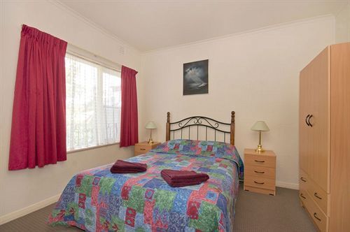 Aparthotel Hello And 3*