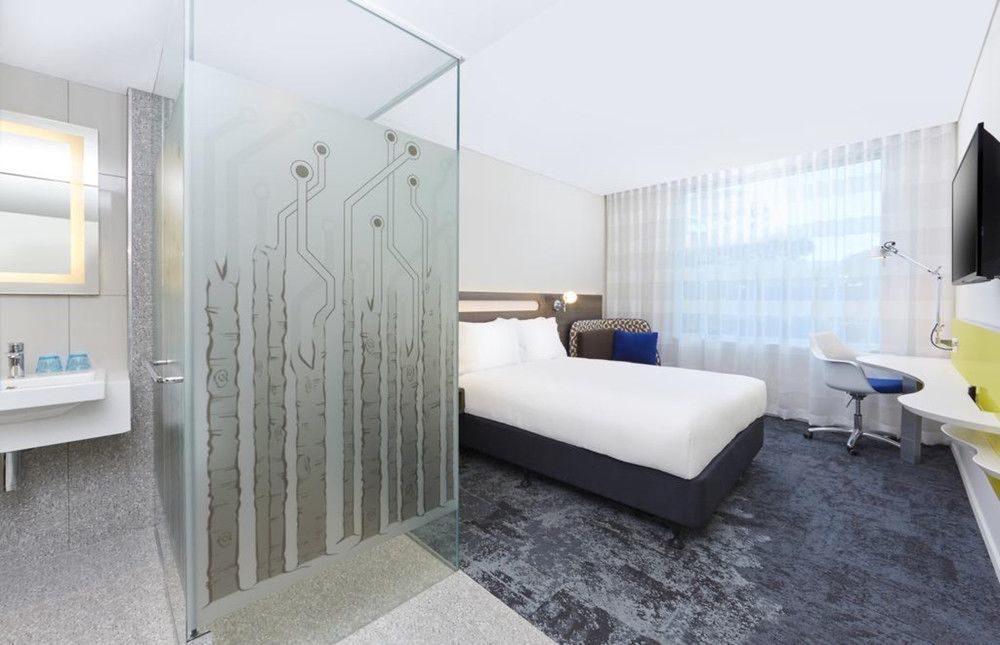 Express Centre By Ihg Hotel