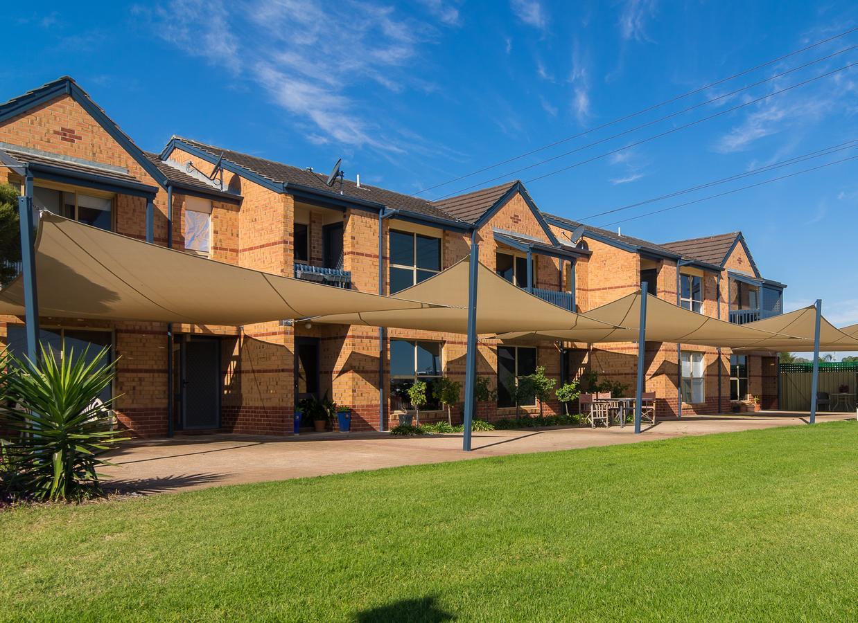 West Lakes Townhouse Adelaide