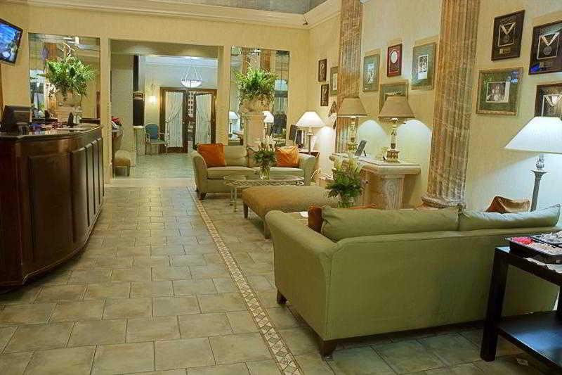 Comfort & Manhattan Hotel 3*