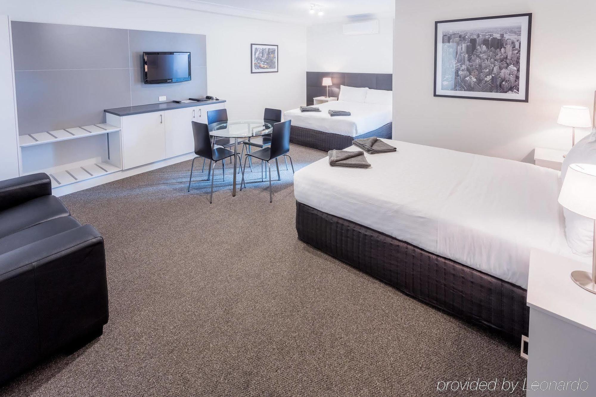 Comfort & Manhattan Adelaide