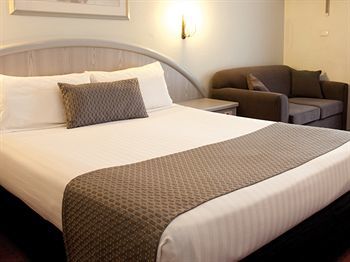 Hotel Royal Coach Adelaide
