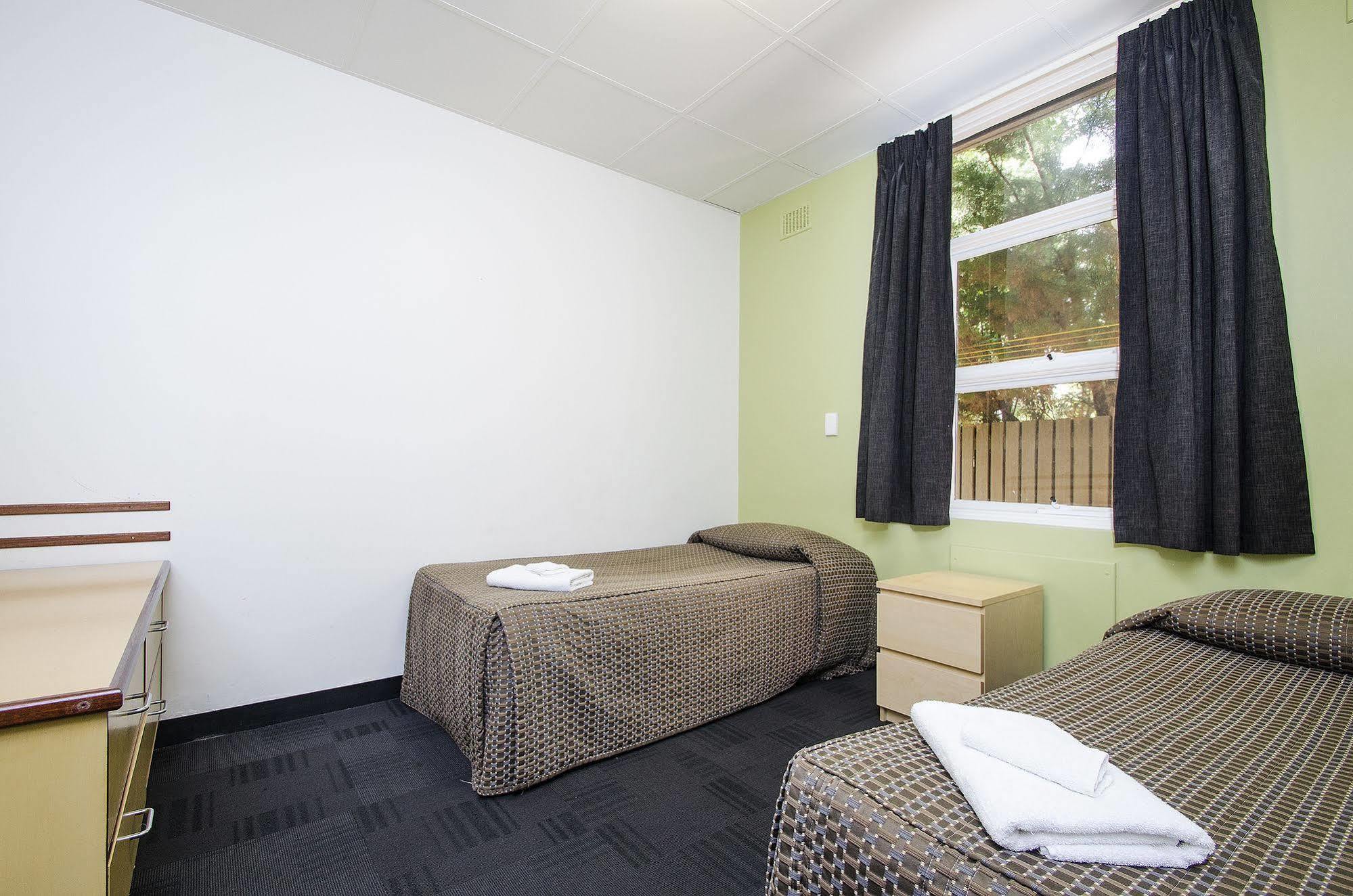 Hotel Nightcap At Watermark Glenelg Adelaide