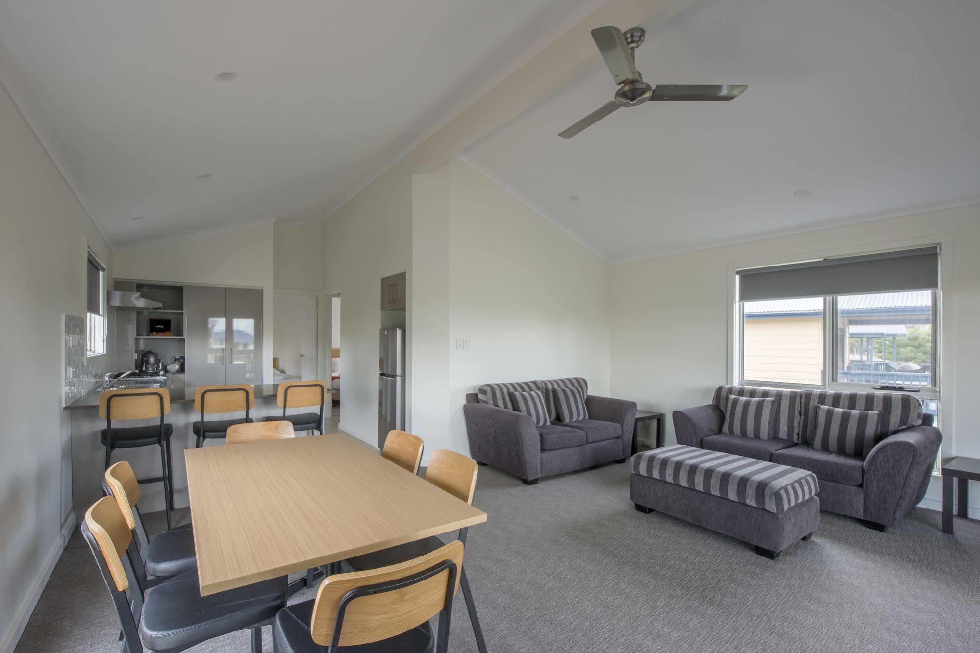 Holiday park The Retreat West Parks 4*