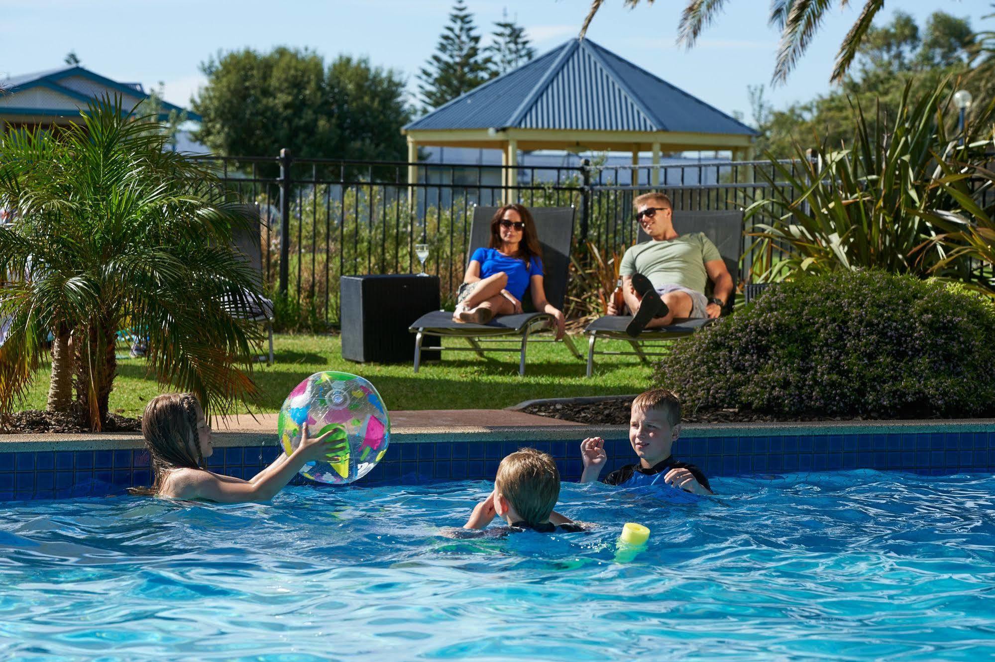 The Retreat West Parks 4*