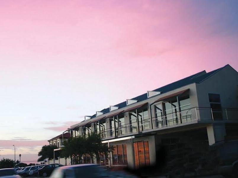 Semaphore Blue Hotel 4*