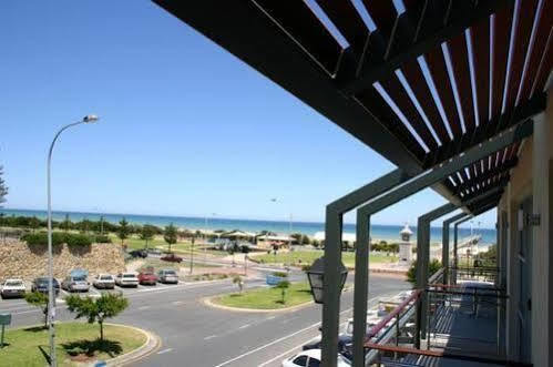 Semaphore Blue 4* Adelaide