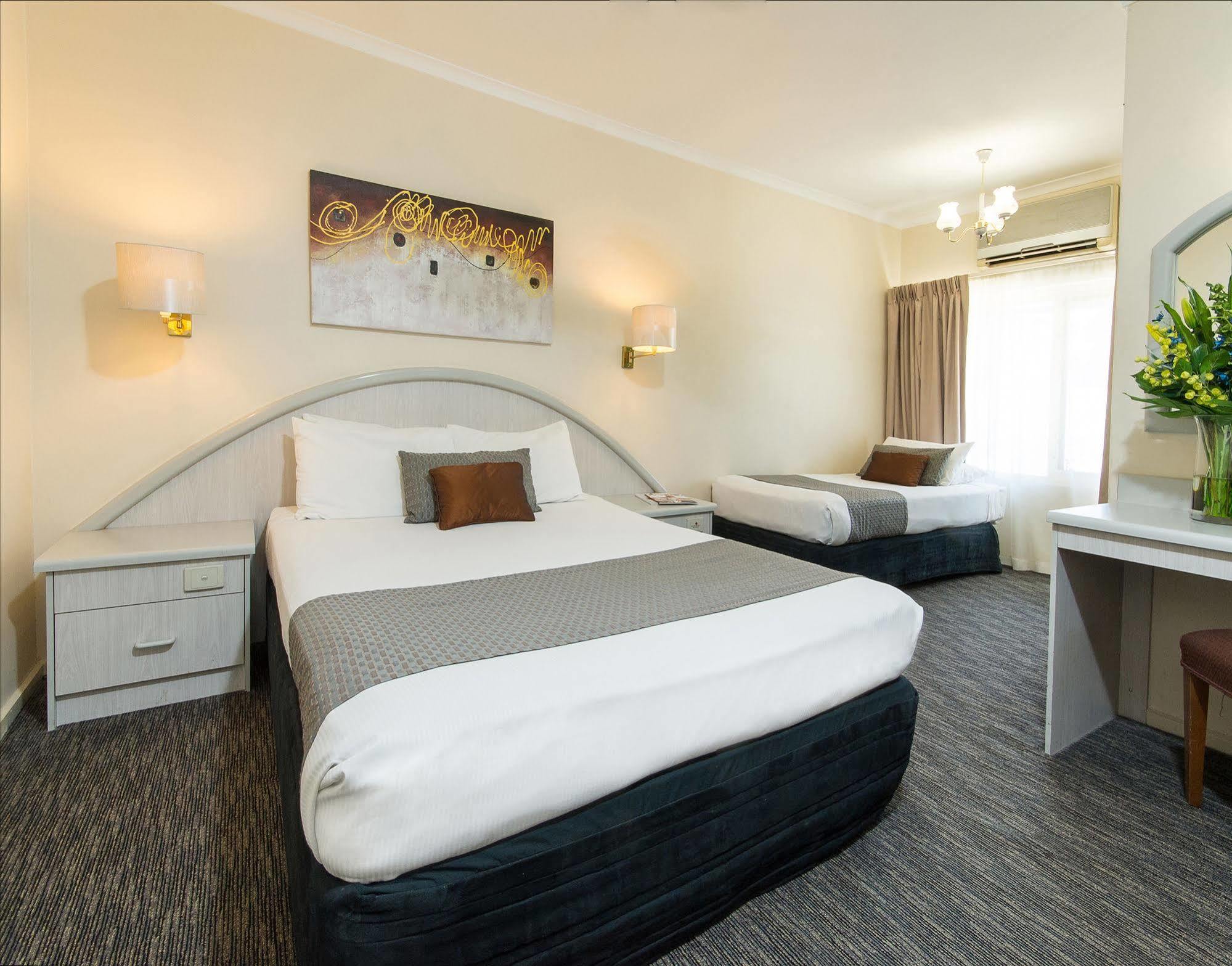 Hotel Royal Coach Adelaide