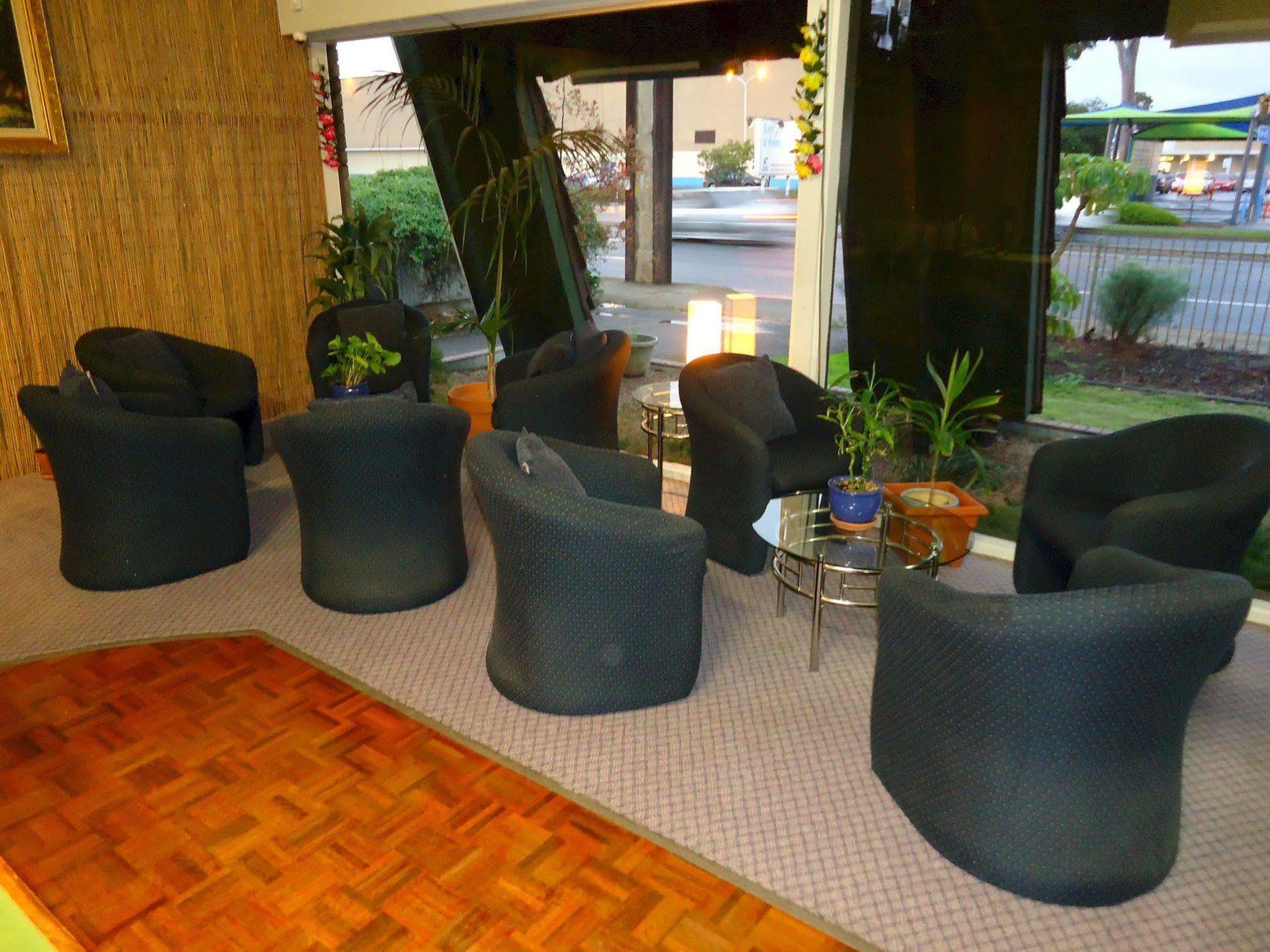 Lindy Motel 3*