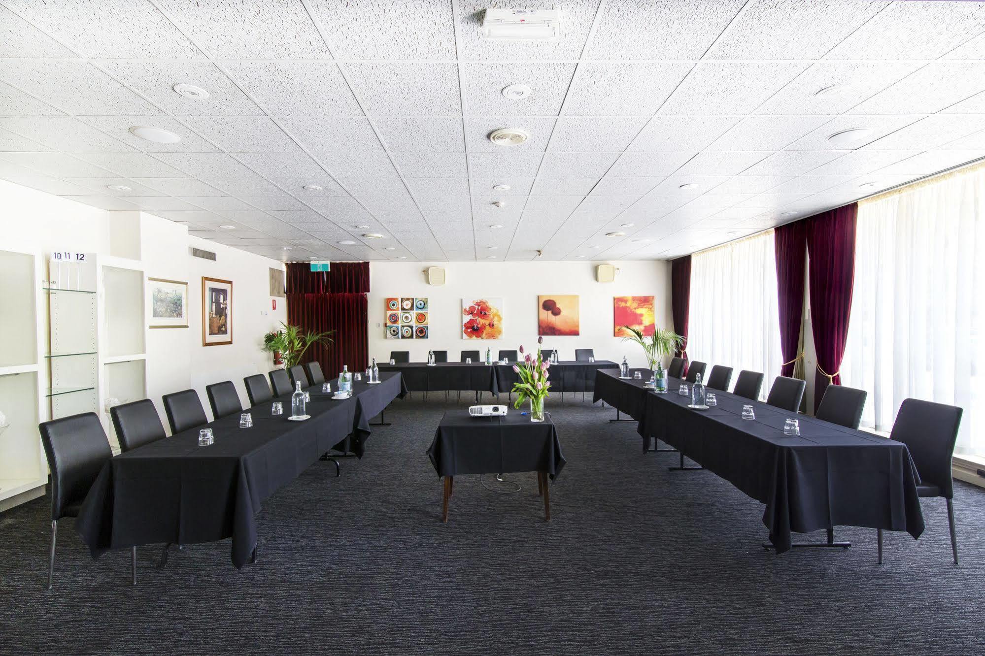 Hotel Comfort Regal Park
