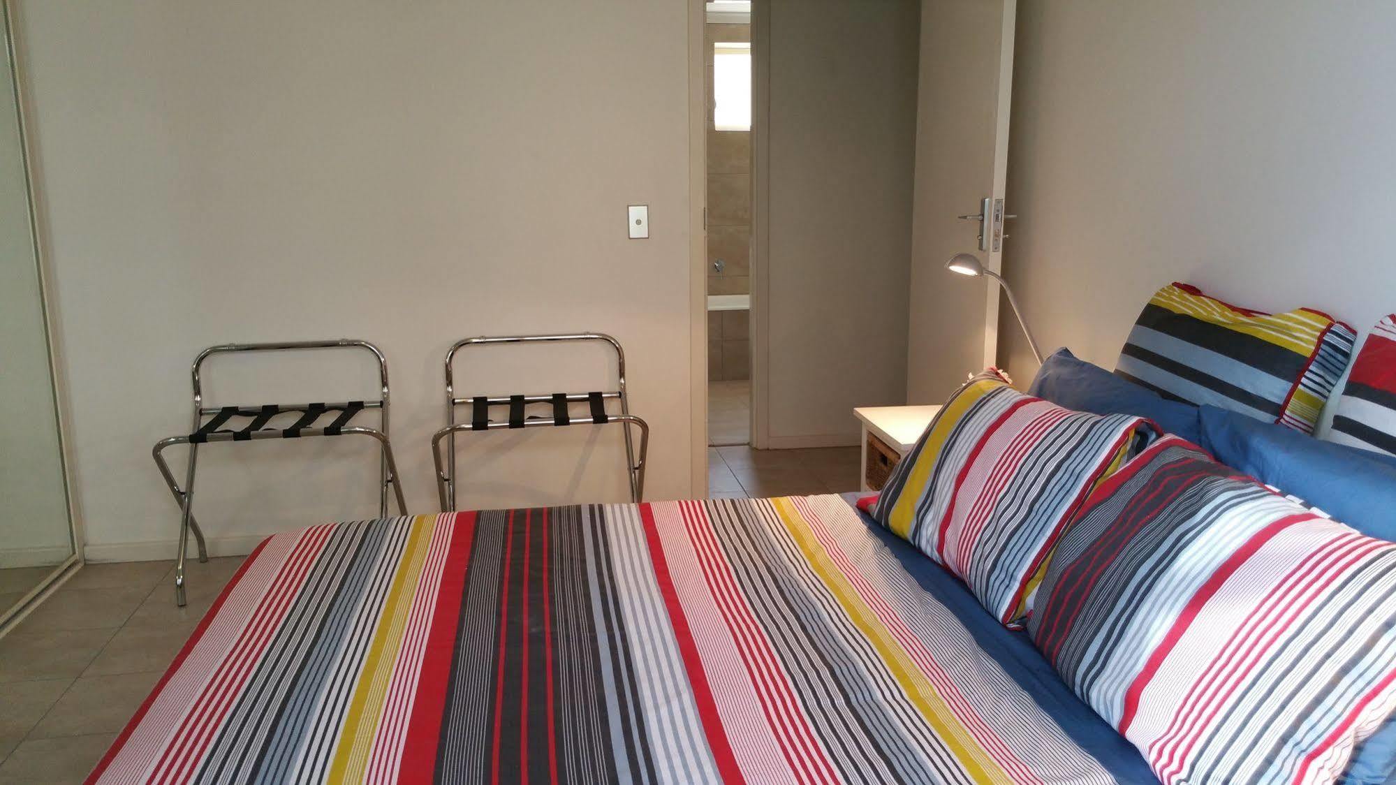 Acaill Accommodation Esplanade Living Self Check-In Self Check-Out Apartment *