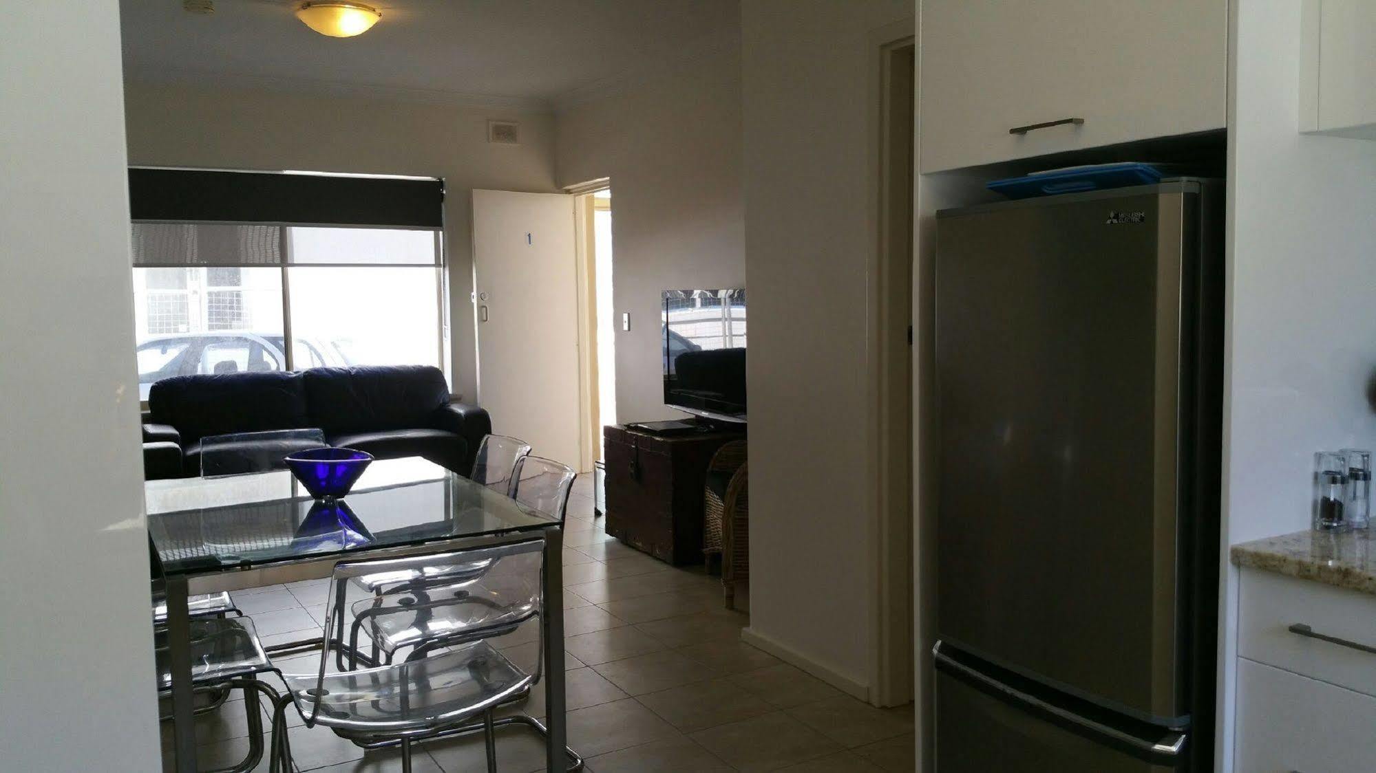Acaill Accommodation Esplanade Living Self Check-In Self Check-Out Apartment *