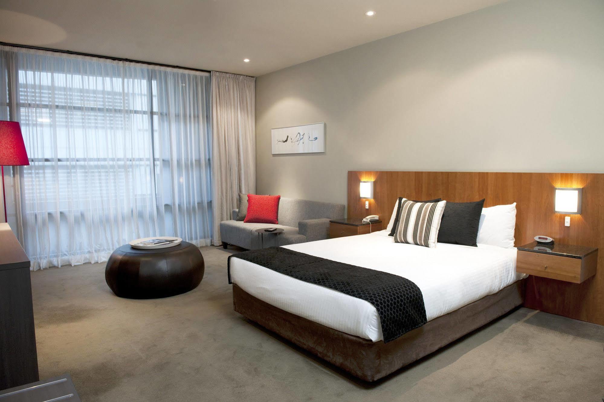 Mantra Hindmarsh Square Hotel Adelaide