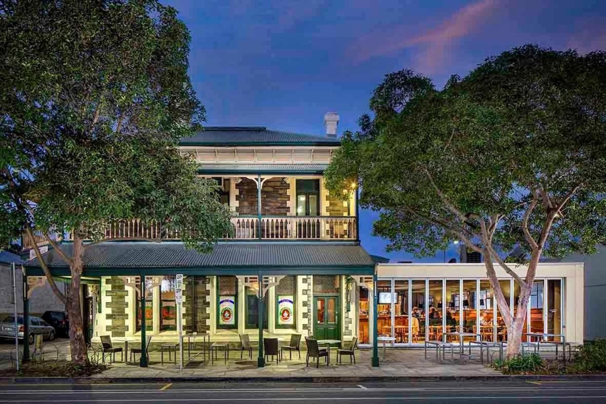 The Wellington 3* Adelaide