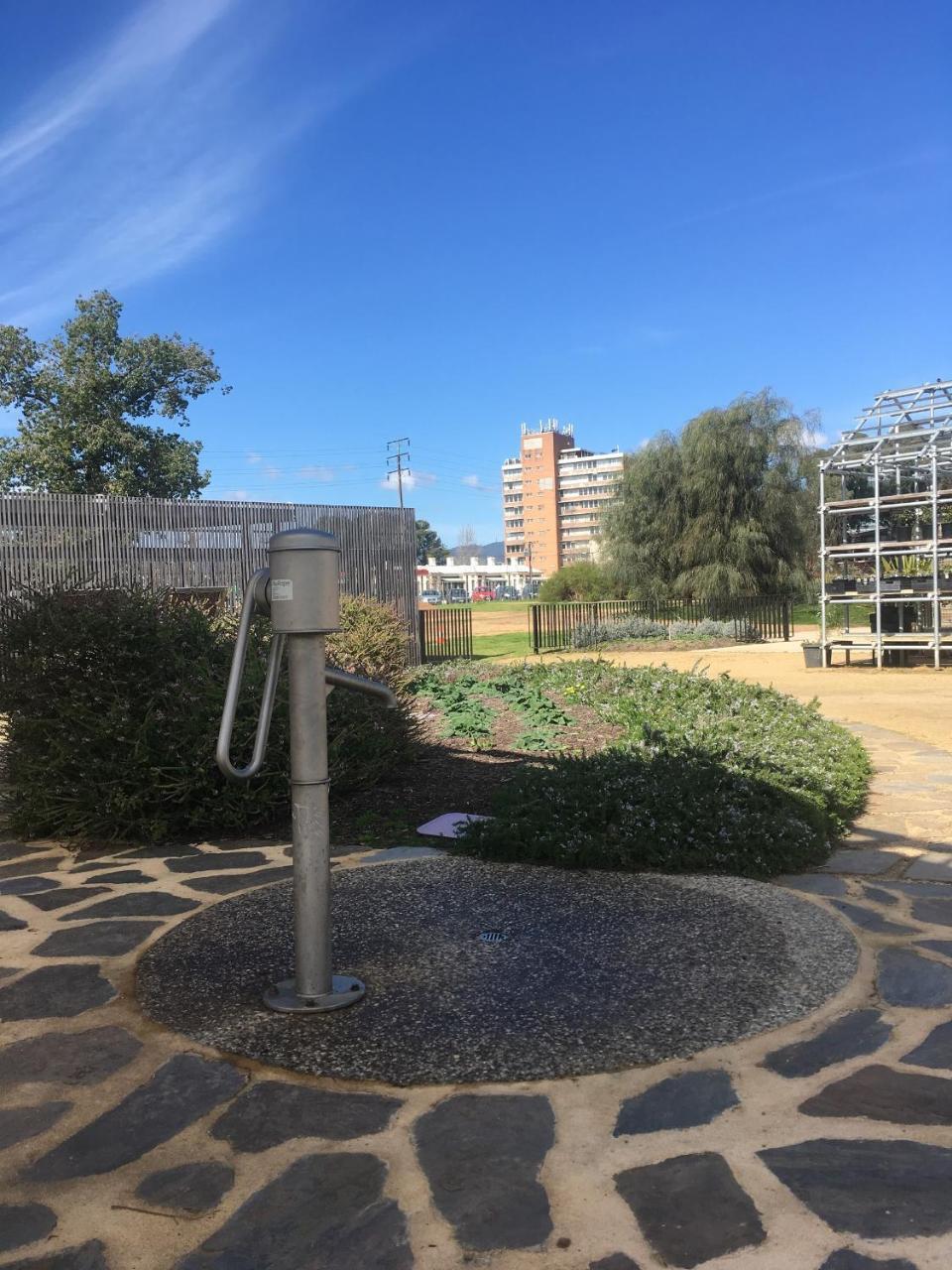 Style Accommodation-getaway In North Adelaide- Close To Apartment Adelaide