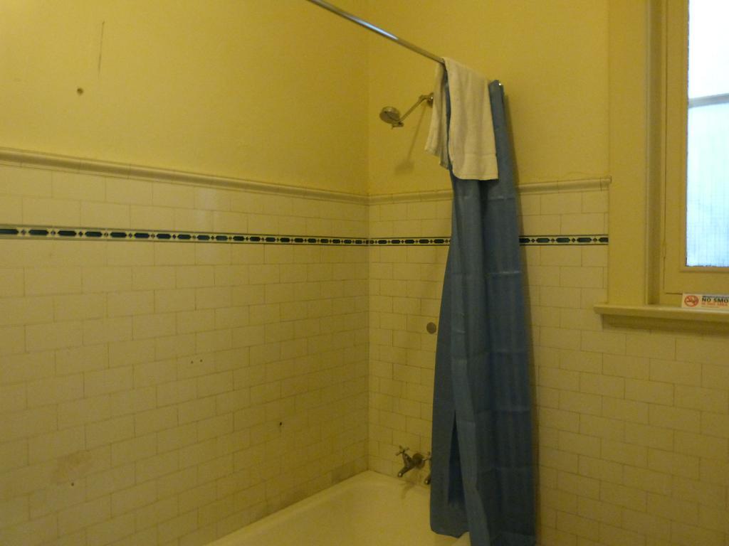 Ambassadors Inn