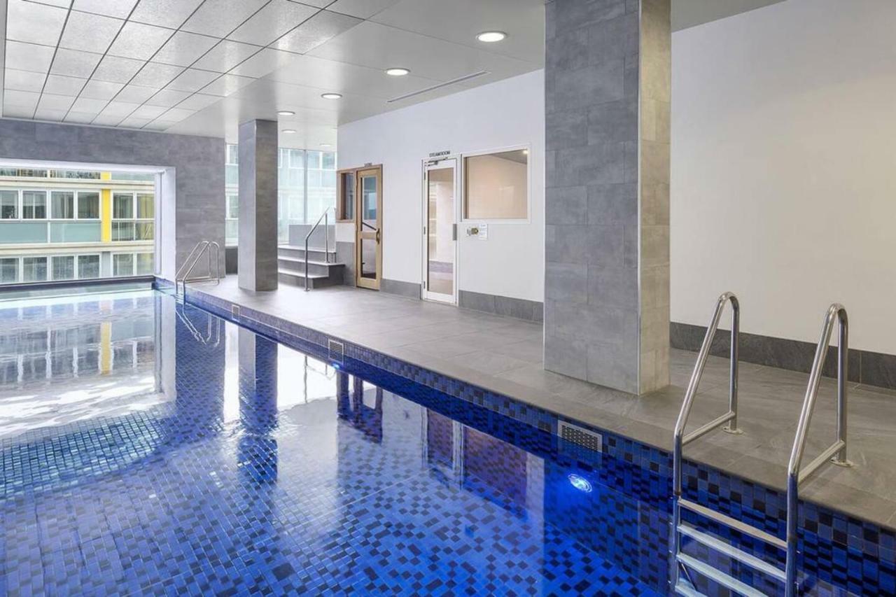 Hi 5 Stars Luxury City Adelaide